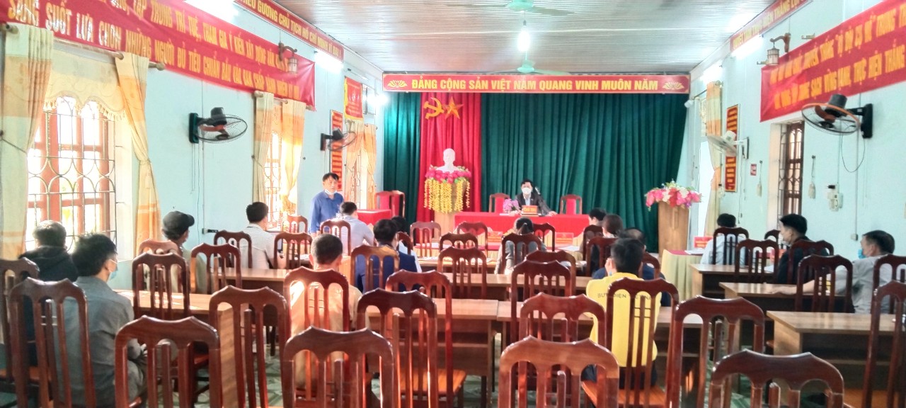 Giải quyết nội dung đơn thư đề nghị của 05 hộ gia đình xóm Nà Puộc, thôn Tắn Khâu, xã Phú Nam.