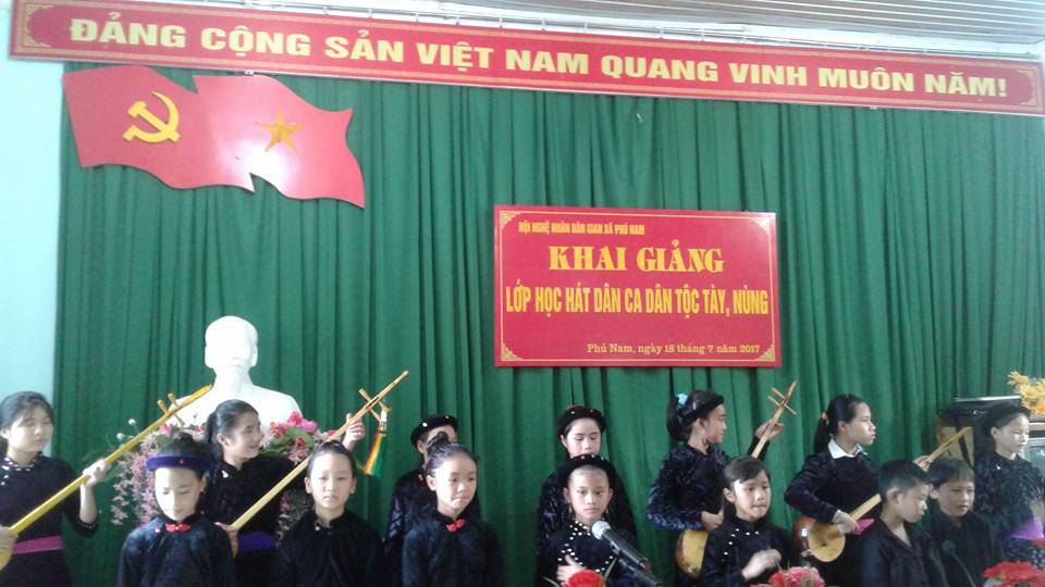 Khai giảng lớp học hát Then đàn Tính xã Phú Nam